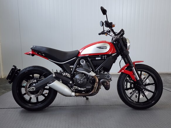 2015 Ducati Scrambler 800, красный, 469000 рублей