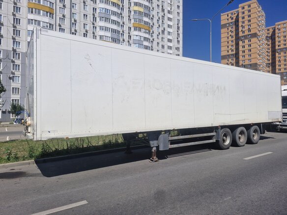 2011 Schmitz Cargobull SKO, белый, 1850000 рублей - вид 1