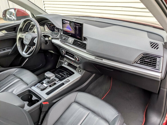 2021 Audi Q5 45 TFSI II (FY) Рестайлинг, красный, 4199000 рублей - вид 11