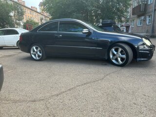 2003 Mercedes-Benz CLK-Класс 240 II (W209), чёрный, 750000 рублей, вид 2
