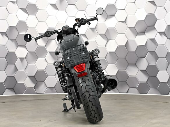 2022 Harley-Davidson Nightster, чёрный - вид 5