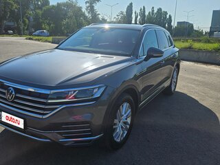 2021 Volkswagen Touareg III, серый, 6200000 рублей, вид 1