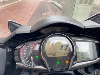 2017 Yamaha FJR1300, серебристый, 1025000 рублей, вид 4