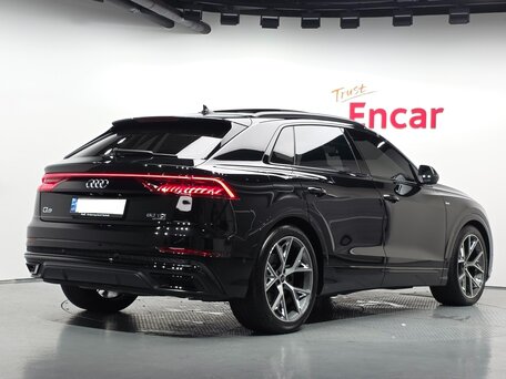 2023 Audi Q8 50 TDI I (4M), чёрный, 11300000 рублей, вид 2