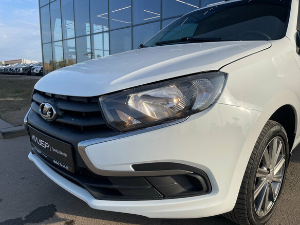 2023 Lada (ВАЗ) Granta I Рестайлинг, белый, 770000 рублей - вид 27