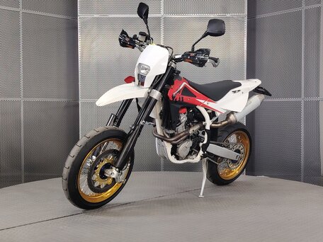 2009 Husqvarna SM 450, белый, 459000 рублей, вид 4