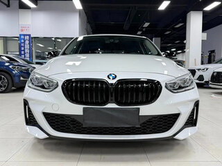 2022 BMW 1 серии 120i III (F52) Рестайлинг, белый, 1570000 рублей, вид 2