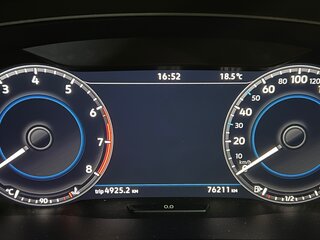 2018 Volkswagen Tiguan II, серебристый, 2899999 рублей, вид 5