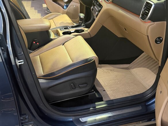 2019 Kia Sportage IV Рестайлинг, синий, 2500000 рублей - вид 8