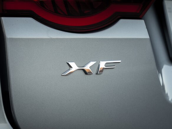 2019 Jaguar XF II, серый, 3000000 рублей - вид 19