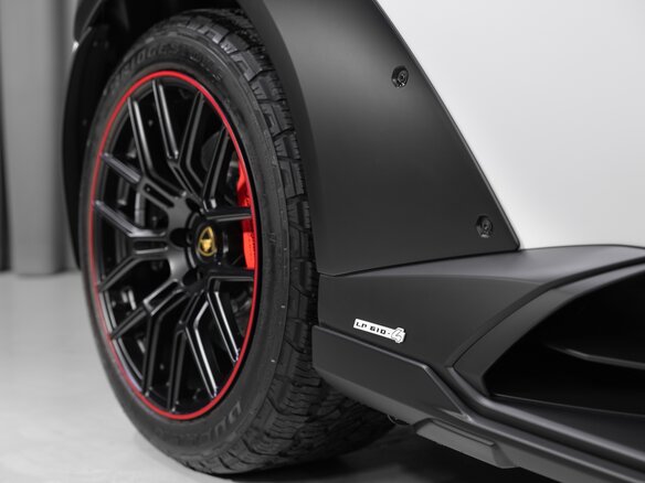 2023 Lamborghini Huracán Sterrato I Рестайлинг, белый, 42900000 рублей - вид 17
