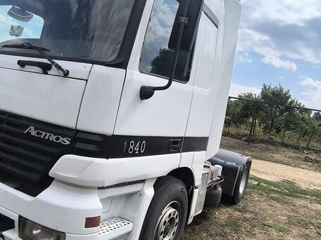 2000 Mercedes-Benz Actros, белый, 2800000 рублей, вид 4