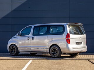 2010 Hyundai Grand Starex I, серебристый, 1555000 рублей, вид 4