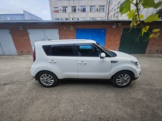 2018 Kia Soul II Рестайлинг, белый, 1650000 рублей, вид 2
