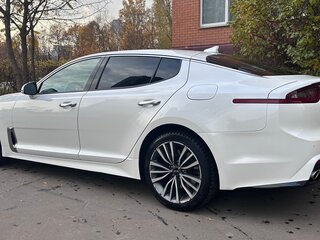 2018 Kia Stinger I, белый, 2200000 рублей, вид 1