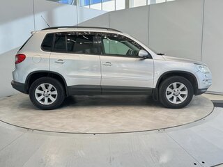 2010 Volkswagen Tiguan I, серебристый, 1060000 рублей, вид 4