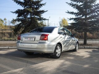 2004 Toyota Avensis II, серебристый, 700000 рублей, вид 4
