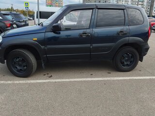 2010 Chevrolet Niva I Рестайлинг, синий, 390000 рублей, вид 3