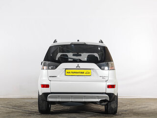 2012 Mitsubishi Outlander II Рестайлинг, белый, 899000 рублей, вид 5