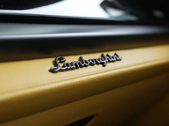 2026 Lamborghini Urus SE I Рестайлинг, зелёный, 35247046 рублей - вид 14