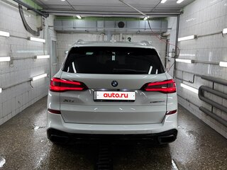 2020 BMW X5 30d IV (G05/G18), белый, 6250000 рублей, вид 5