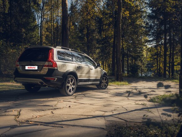 2013 Volvo XC70 II Рестайлинг, бежевый - вид 26