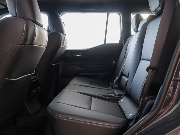 2026 Toyota Land Cruiser Prado 250 Series, серый - вид 32