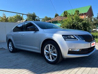 2018 Skoda Octavia III (A7) Рестайлинг, серебристый, 1850000 рублей, вид 4