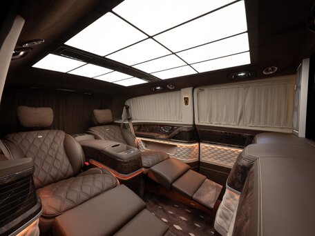 2026 Mercedes-Benz V-Класс Extra Long 300 d экстра длинный III (W447) Рестайлинг 2, чёрный, 44300000 рублей, вид 2