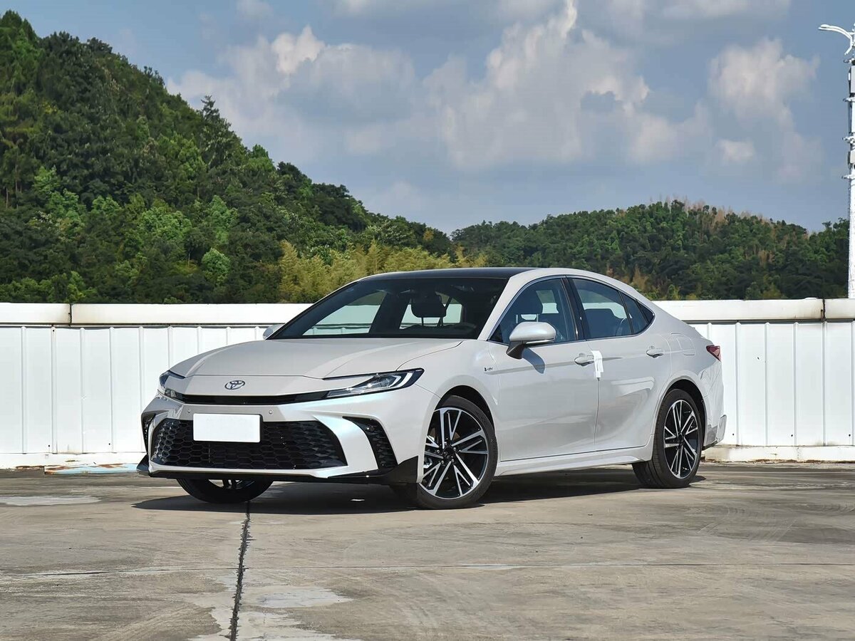 Открыть фотографии: Toyota Camry IX (XV80) China Market