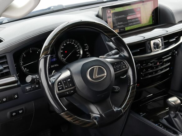 2017 Lexus LX 450d III Рестайлинг 2, белый - вид 11