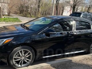 2017 Hyundai Sonata VII (LF) Рестайлинг, чёрный, 2400000 рублей, вид 4