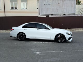 2021 Mercedes-Benz E-Класс 350 V (W213, S213, C238) Рестайлинг, белый, 6000000 рублей, вид 2