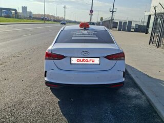 2021 Hyundai Solaris II Рестайлинг, белый, 1399000 рублей, вид 3