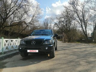 2001 Mercedes-Benz M-Класс 430 I (W163), чёрный, 850000 рублей, вид 4