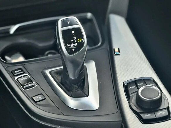 2018 BMW 3 серии 320d xDrive VI (F3x) Рестайлинг, белый - вид 8