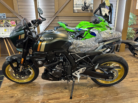 2026 Suzuki GSX-8TT, зелёный, 1100000 рублей, вид 4