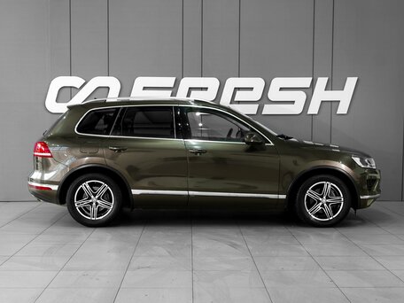 2015 Volkswagen Touareg II Рестайлинг, коричневый, 3148000 рублей, вид 5
