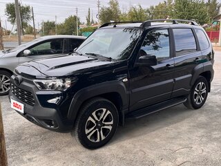 2024 Lada (ВАЗ) Niva Travel I, чёрный, 1120000 рублей, вид 3