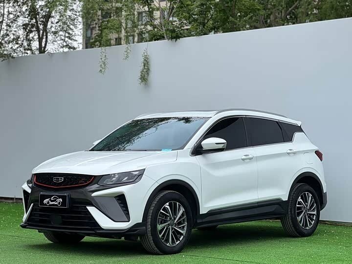 Открыть фотографии: Geely Binyue I Рестайлинг