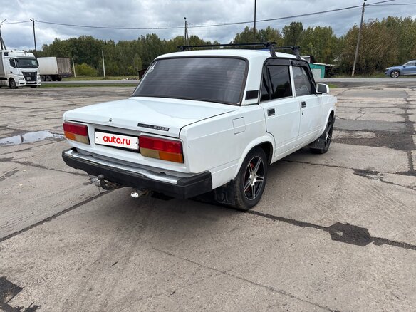 2007 Lada (ВАЗ) 2107, белый, 160000 рублей - вид 4