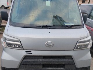 2020 Daihatsu Hijet X, серебристый, 899000 рублей, вид 1