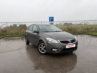 2010 Kia Ceed I Рестайлинг, серебристый, 540000 рублей, вид 1