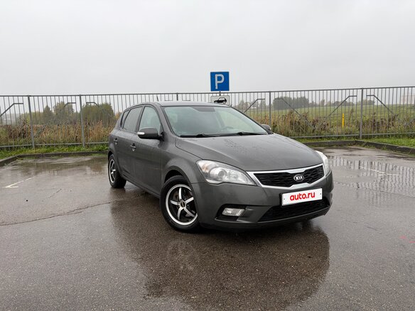 2010 Kia Ceed I Рестайлинг, серебристый, 540000 рублей