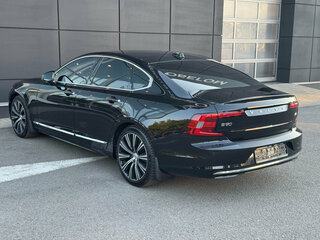 2021 Volvo S90 II Рестайлинг, чёрный, 3187000 рублей, вид 4