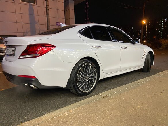 2019 Genesis G70 I, белый, 1700000 рублей - вид 7