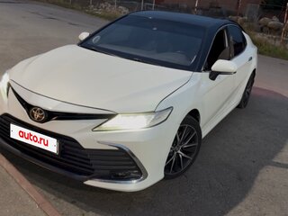 2018 Toyota Camry VIII (XV70), белый, 1500000 рублей, вид 4
