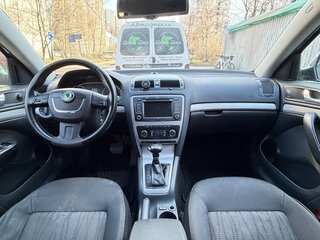 2010 Skoda Octavia DSG7 II (A5) Рестайлинг, серый, 645000 рублей, вид 5
