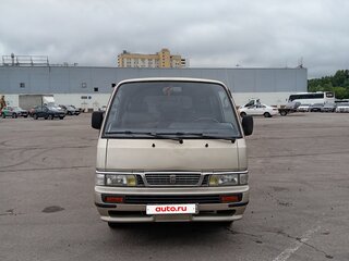 1999 Nissan Urvan III (E24), серебристый, 490000 рублей, вид 2