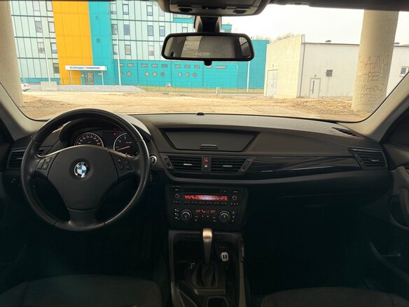 2011 BMW X1 18i I (E84), синий, 1259000 рублей - вид 8